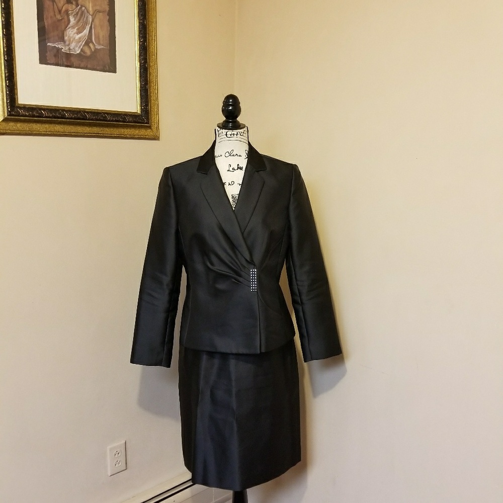 Suit